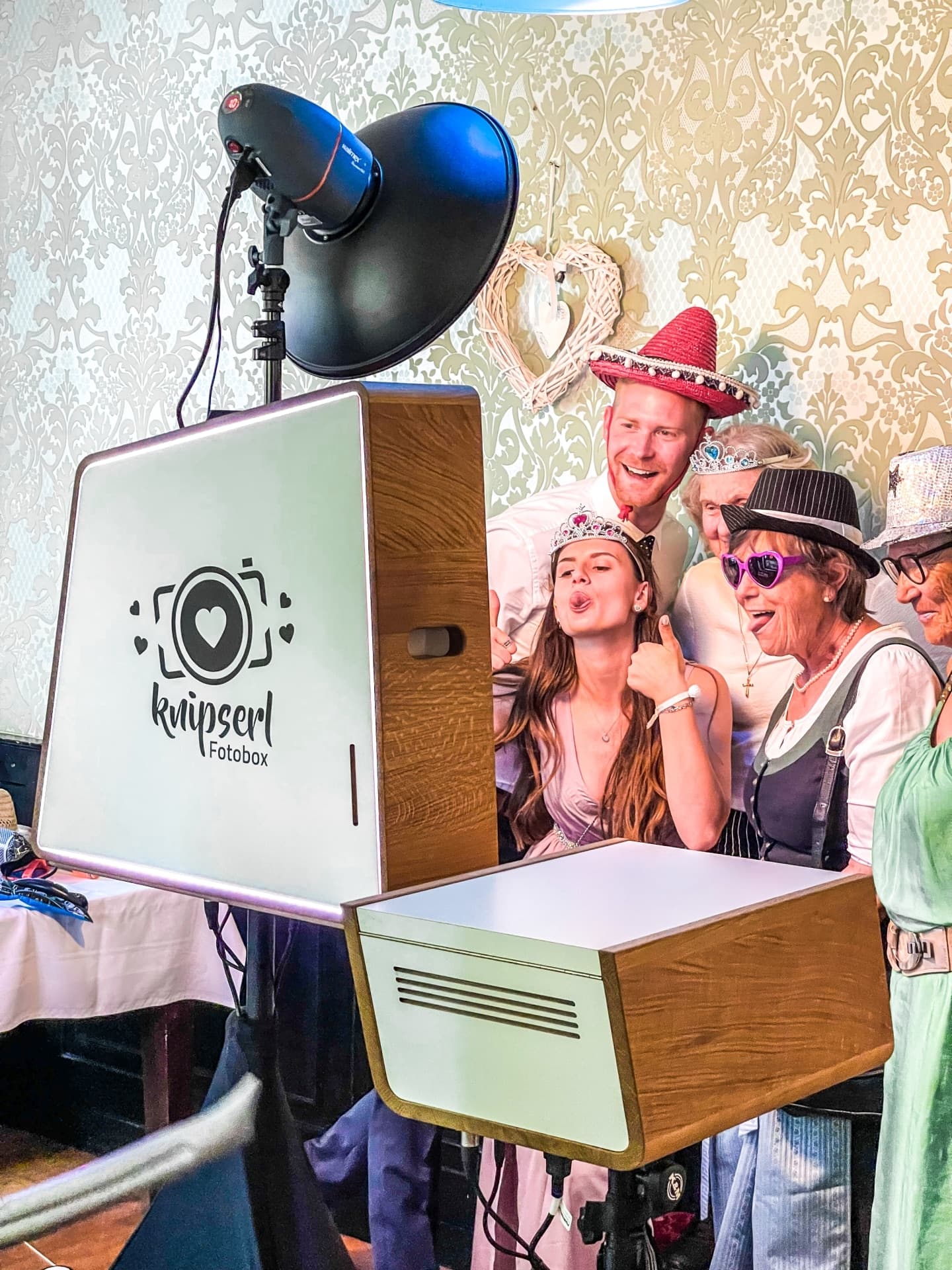 Fotobox im Einsatz bei einer Hochzeit in Rosenheim